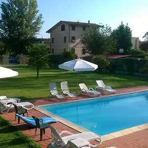 2* Alojamento de Acomodação e Pequeno-almoço Il Casale Di Nanni